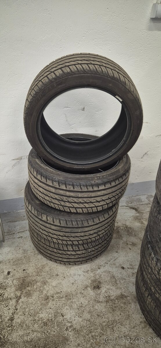 225/40 r18 Matador