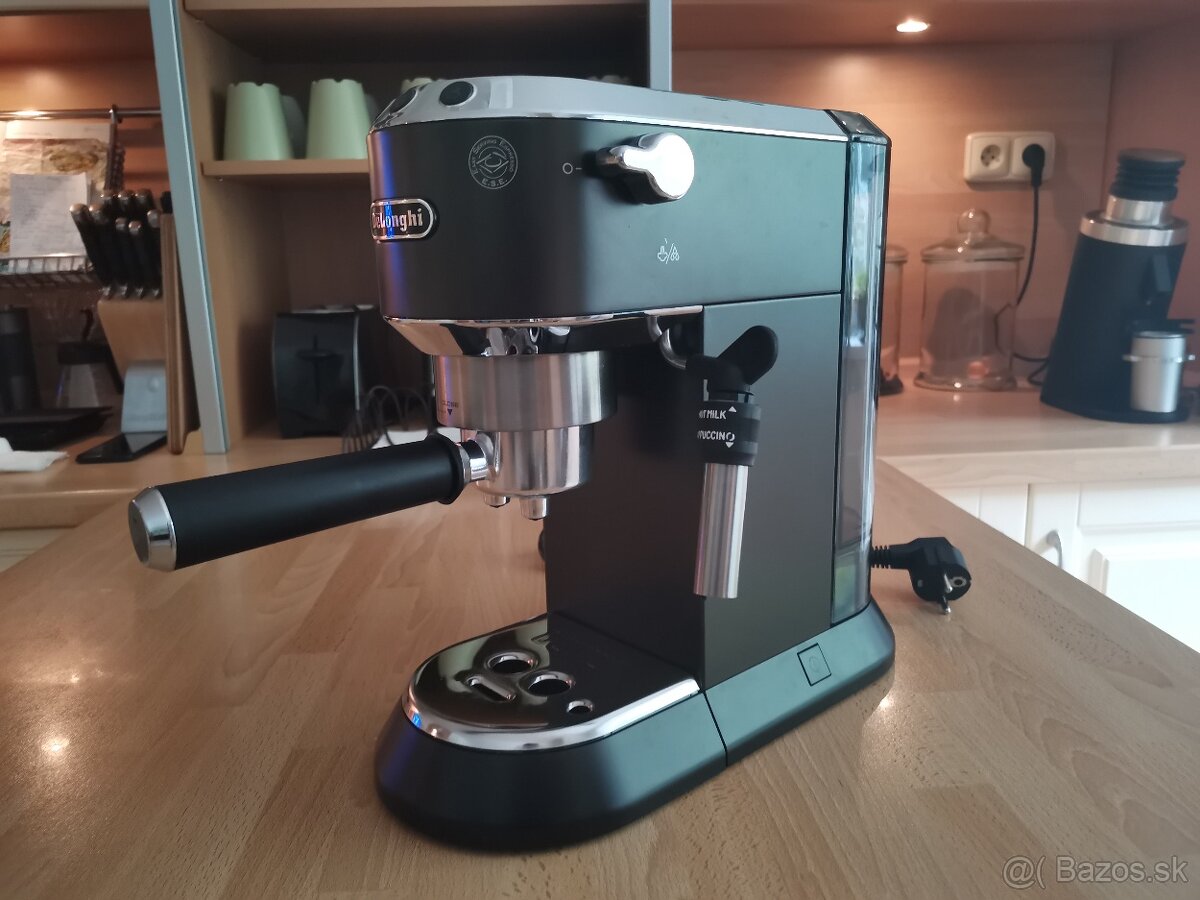 DeLonghi Dedica EC685 s príslušenstvom