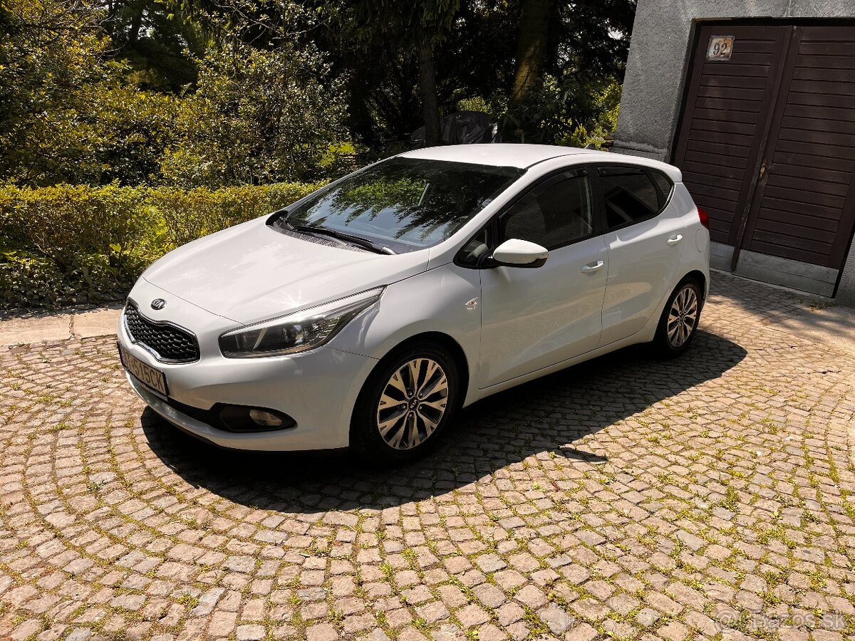 Kia Cee´d 1.4 CRDi LX/Silver