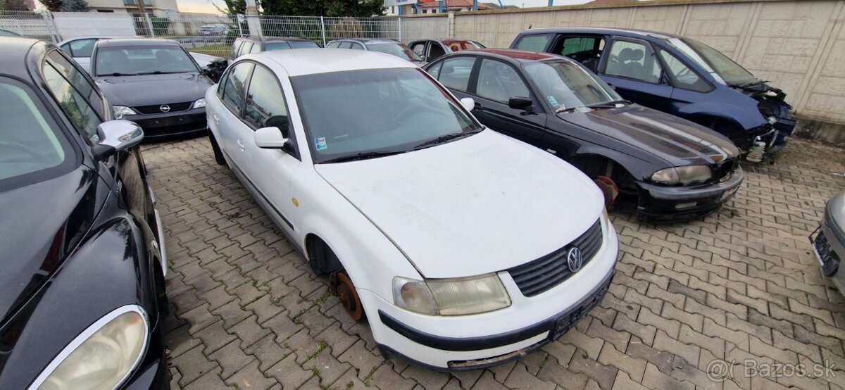 Lacno rozpredám VW Passat B5 1995-2004 na náhradné diely