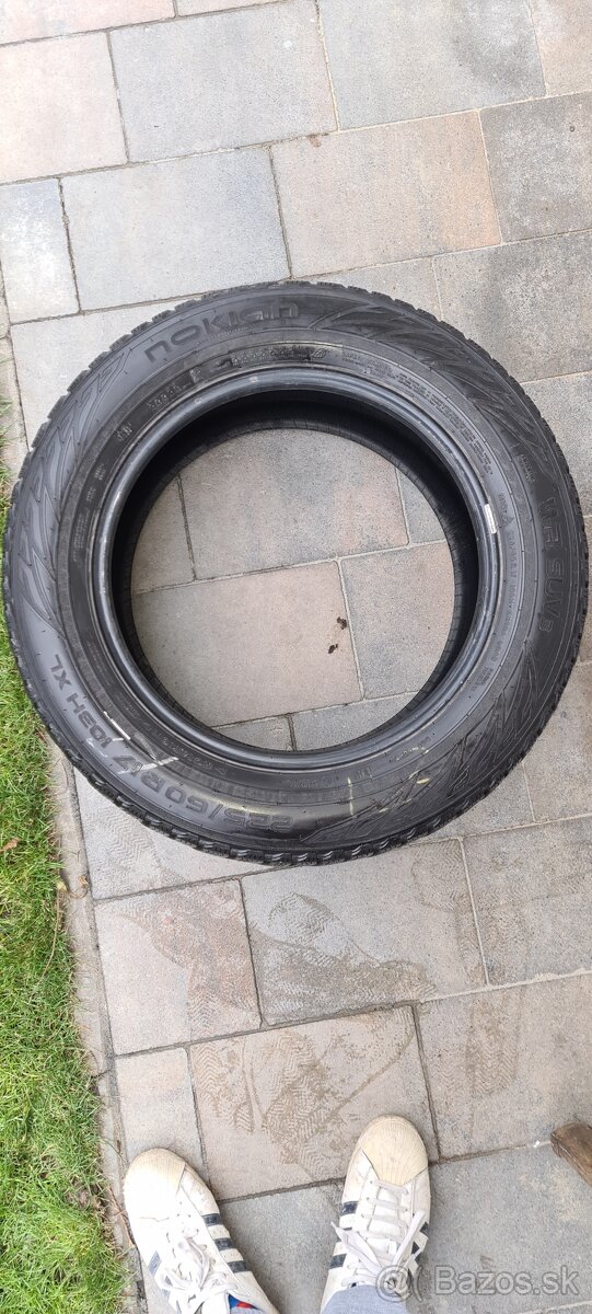 predám Pneu. zn. NOKIAN 225/60 R17 103H