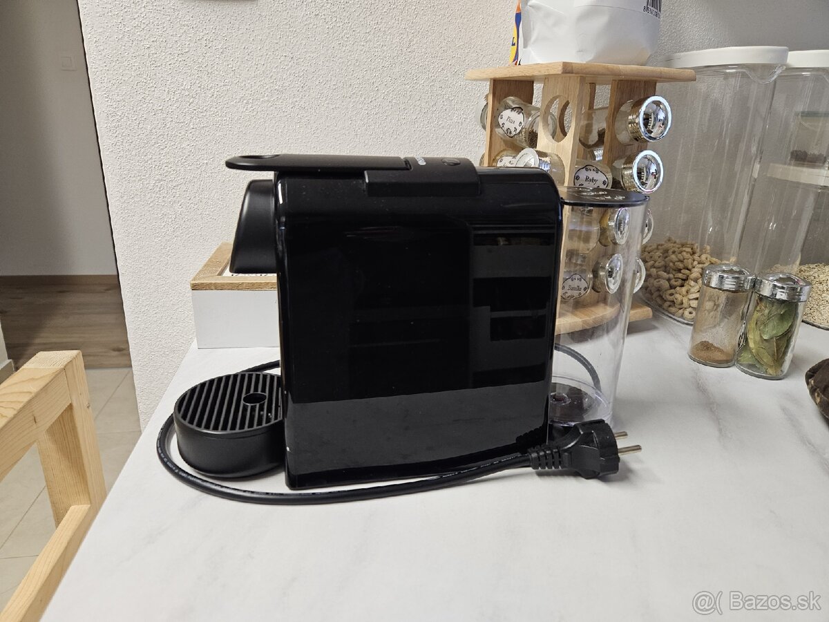 Essenza Mini Delonghi Piano