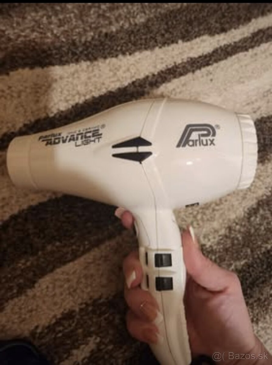 Profesionálny fén Parlux Advance Light 2200W