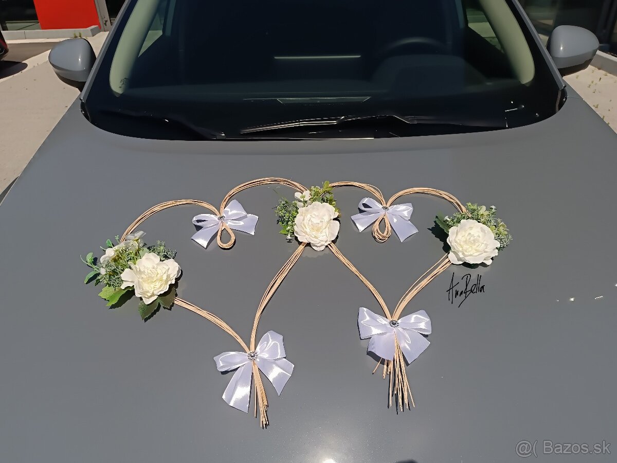 Ivory srdiečka na svadobné auto