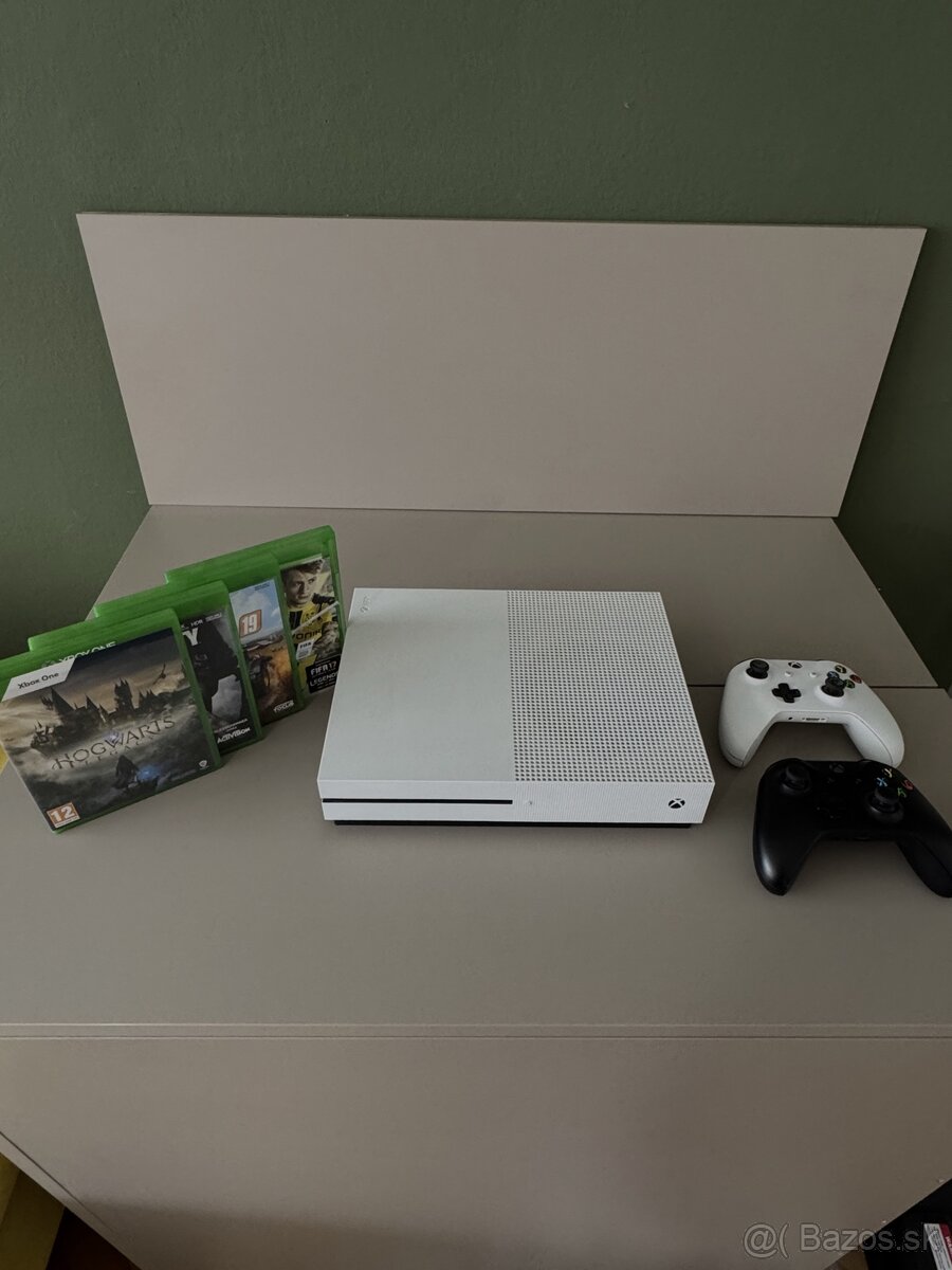 Predám Xbox One S 500 GB