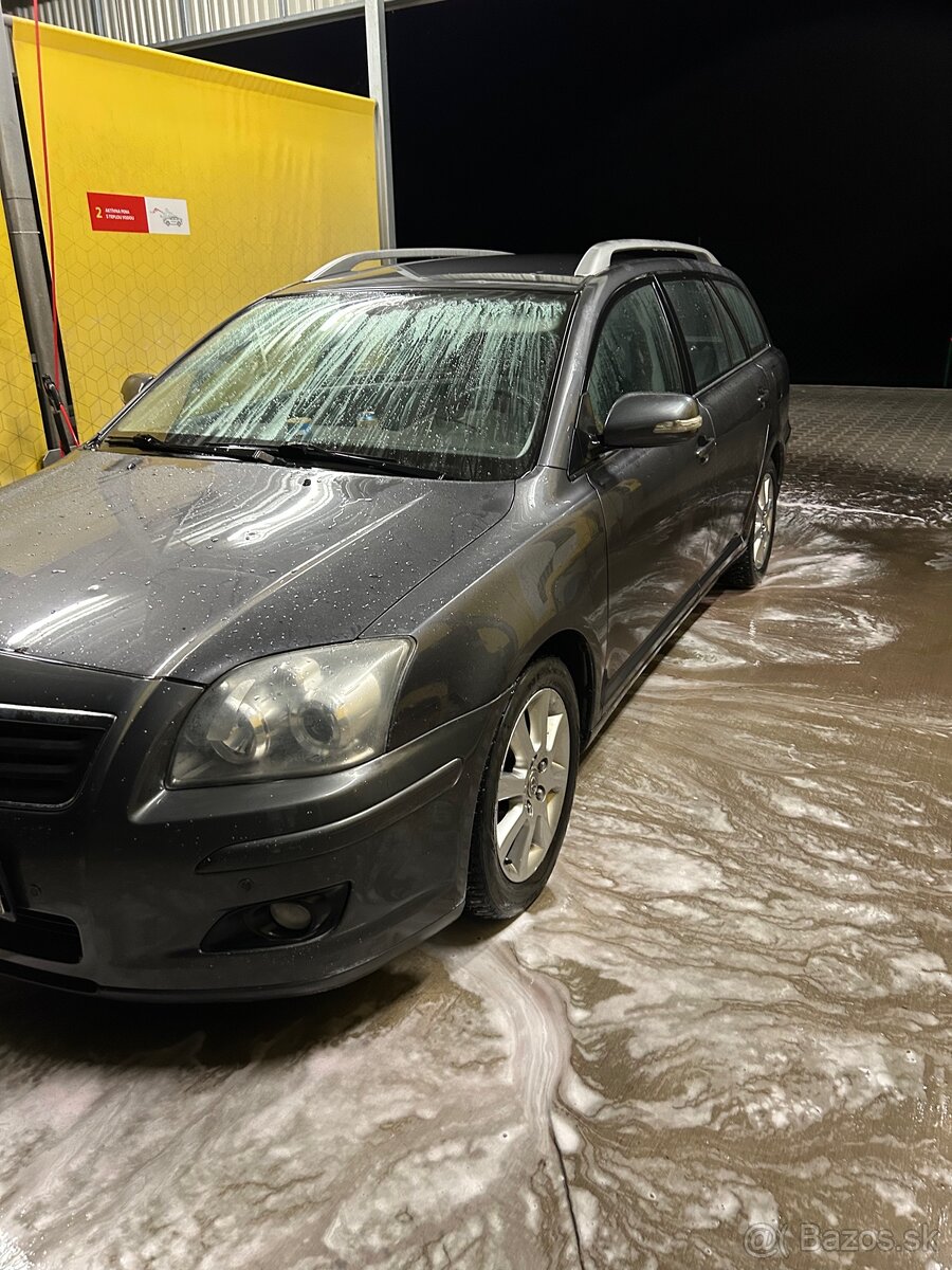 Toyota avensis vcelku na ND