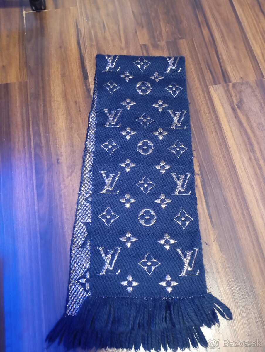 Louis Vuitton šál