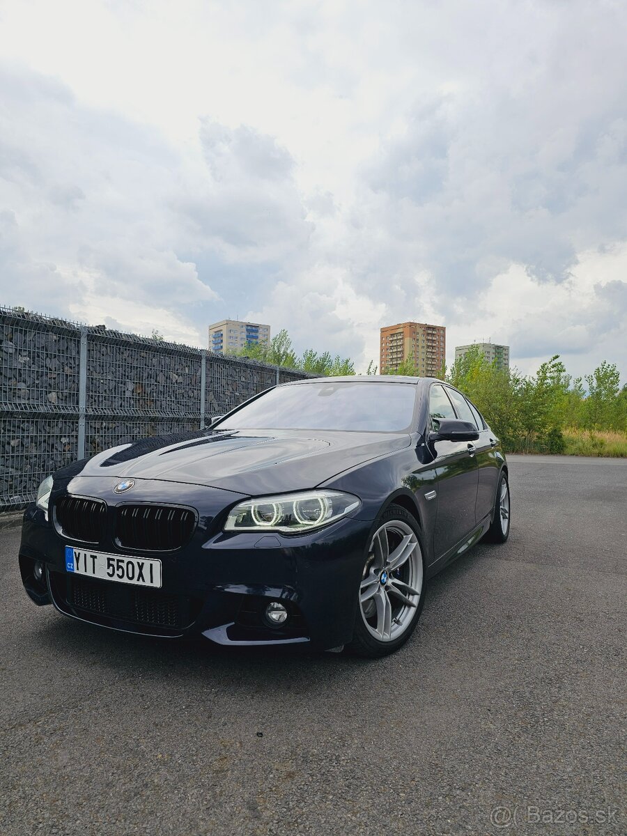 BMW F10 550xi V8 řada 5 330kw