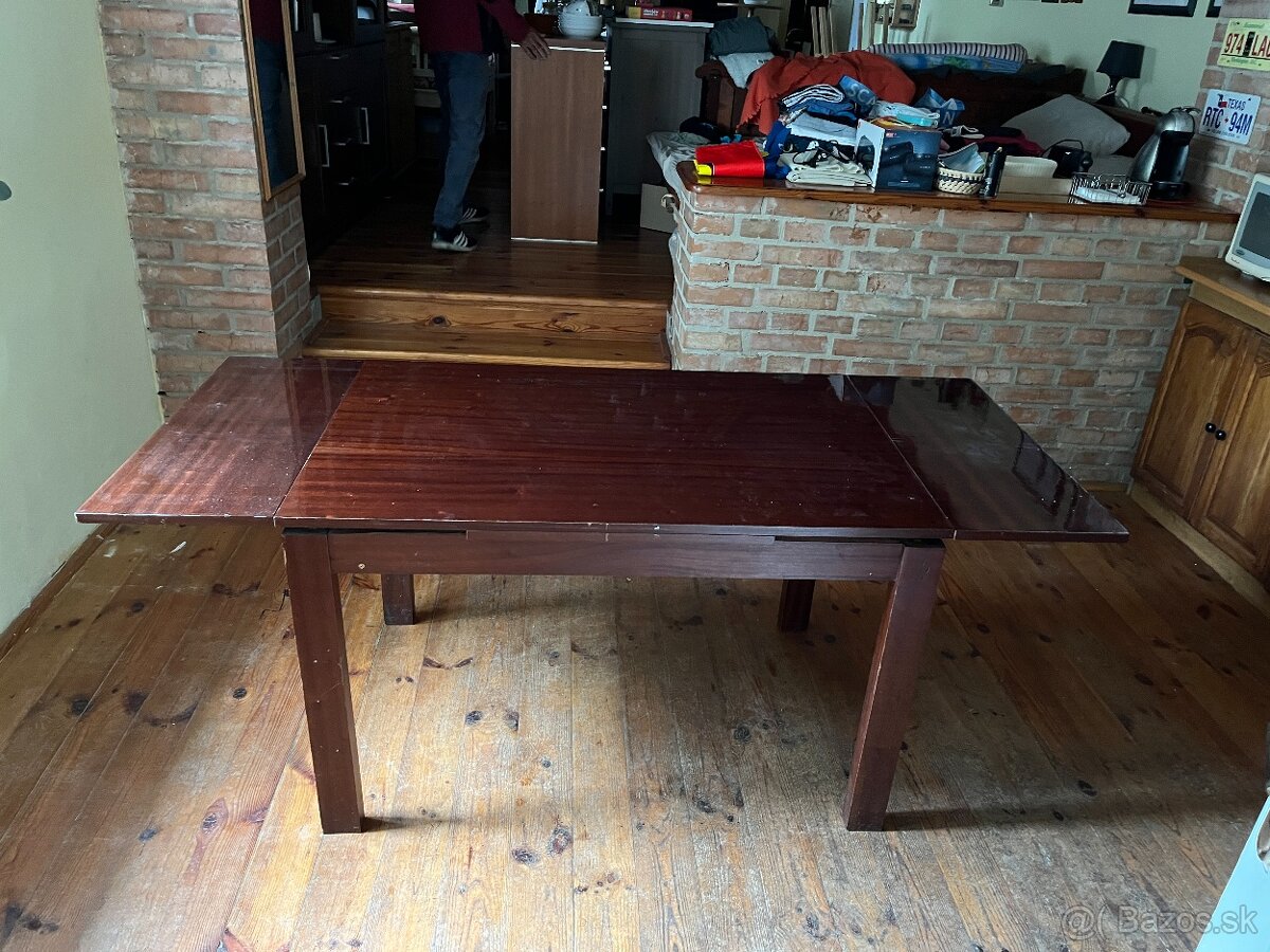 Rozkladaci jedalensky stol 120/186x80cm
