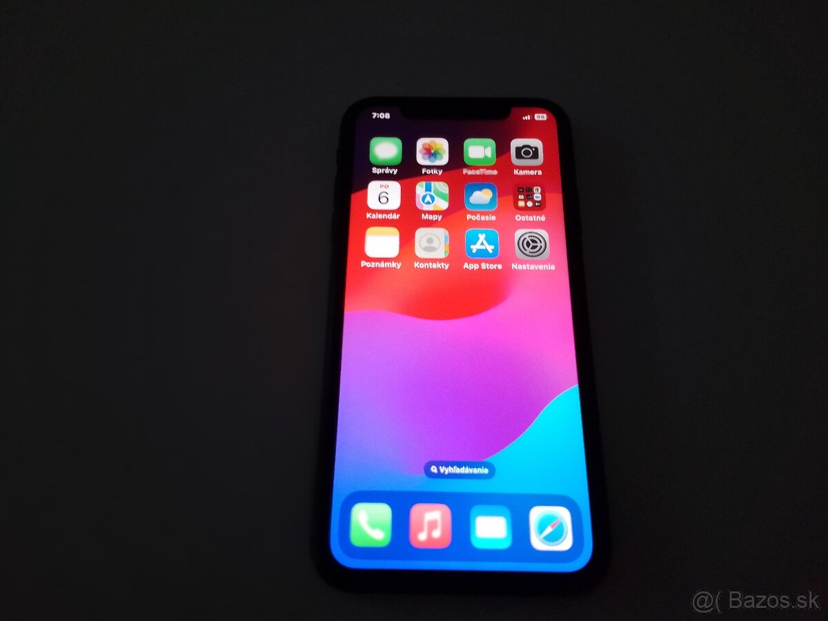 iPhone XR