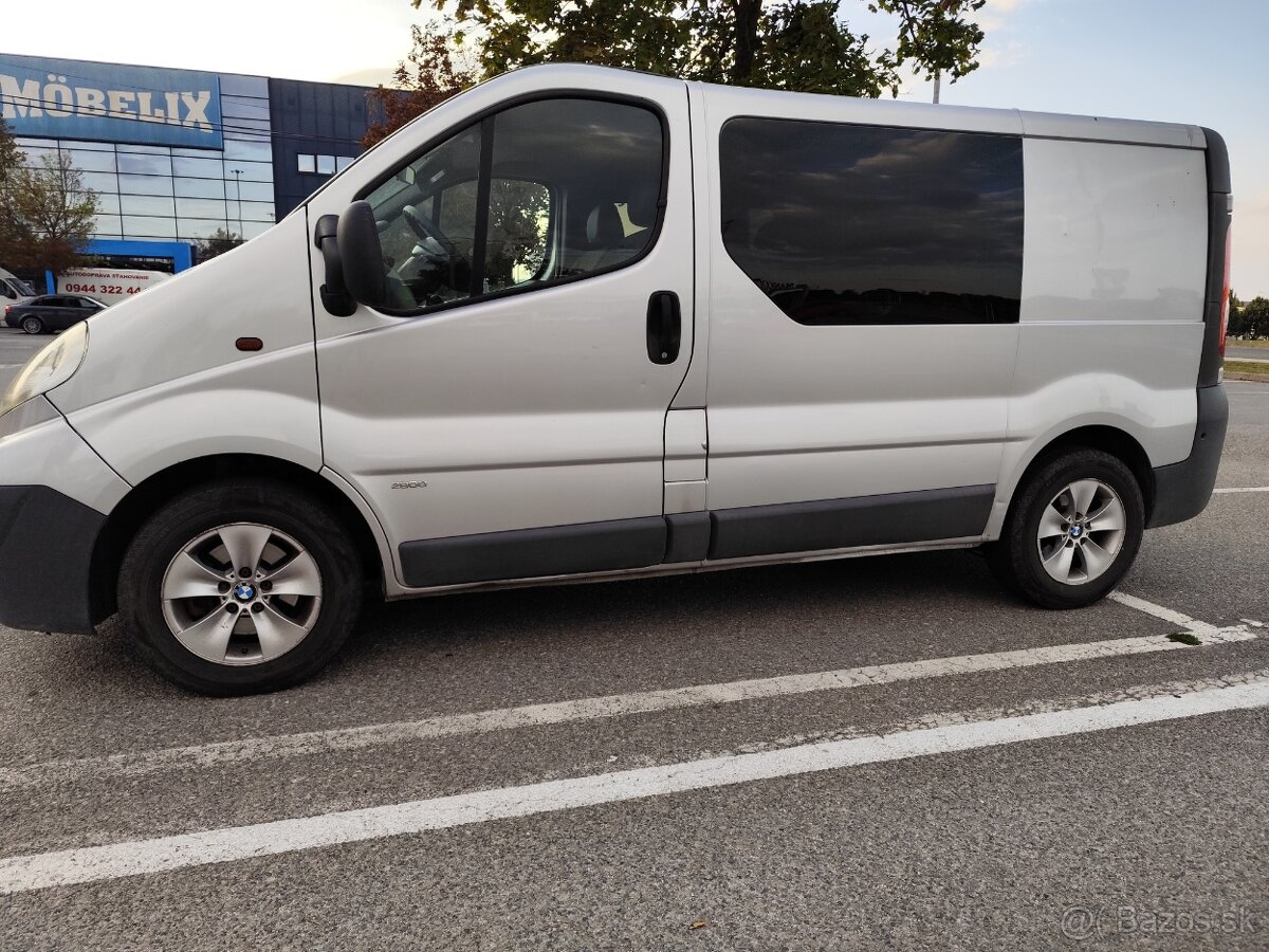 Opel Vivaro 6miestne, 2,5dCi 107kW