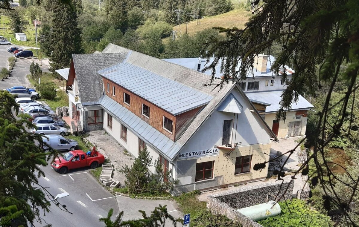 Hotel, Dobšinská ľadová jaskyňa