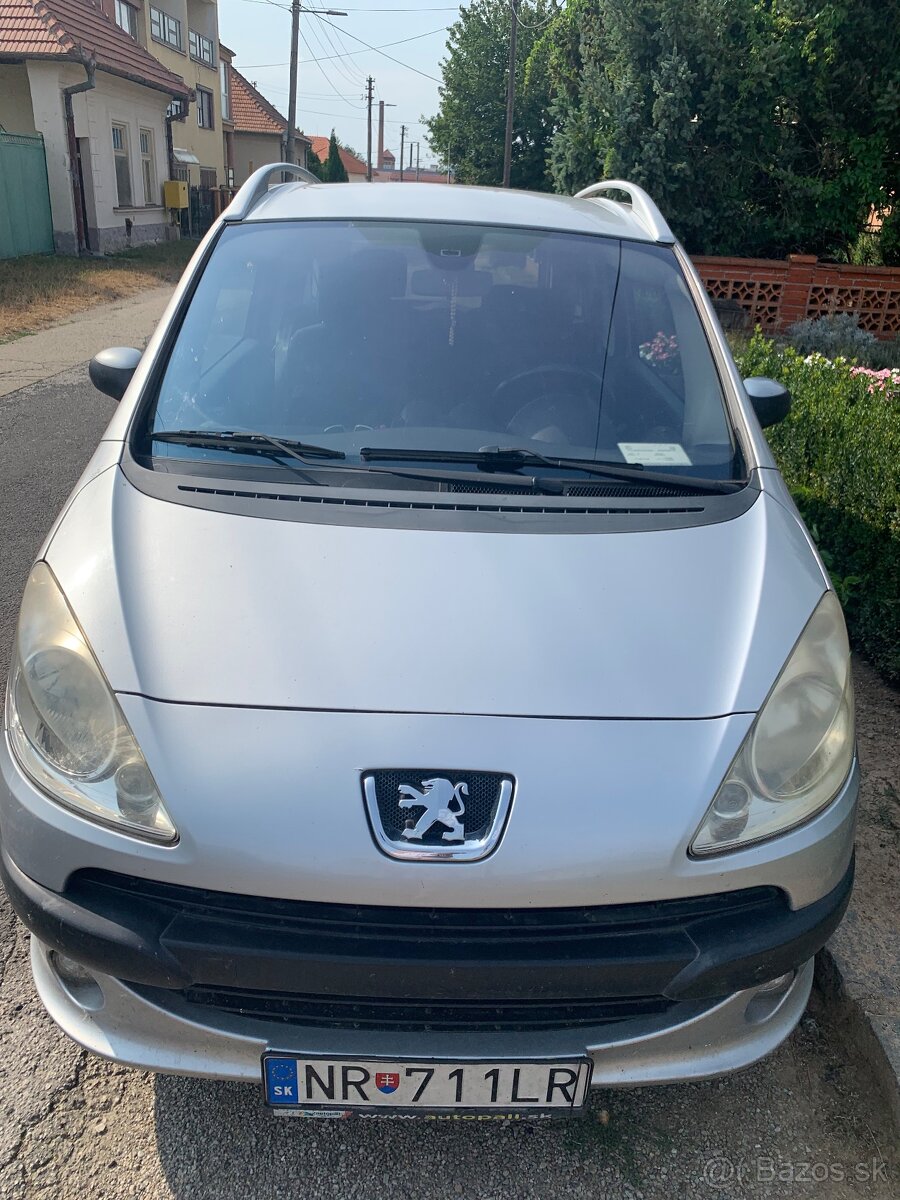 Peugeot 1007