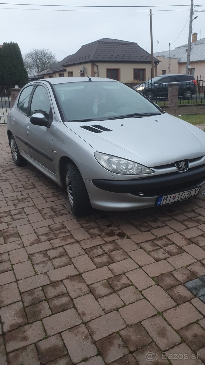 Peugeot 206 1.4 benzin  2005