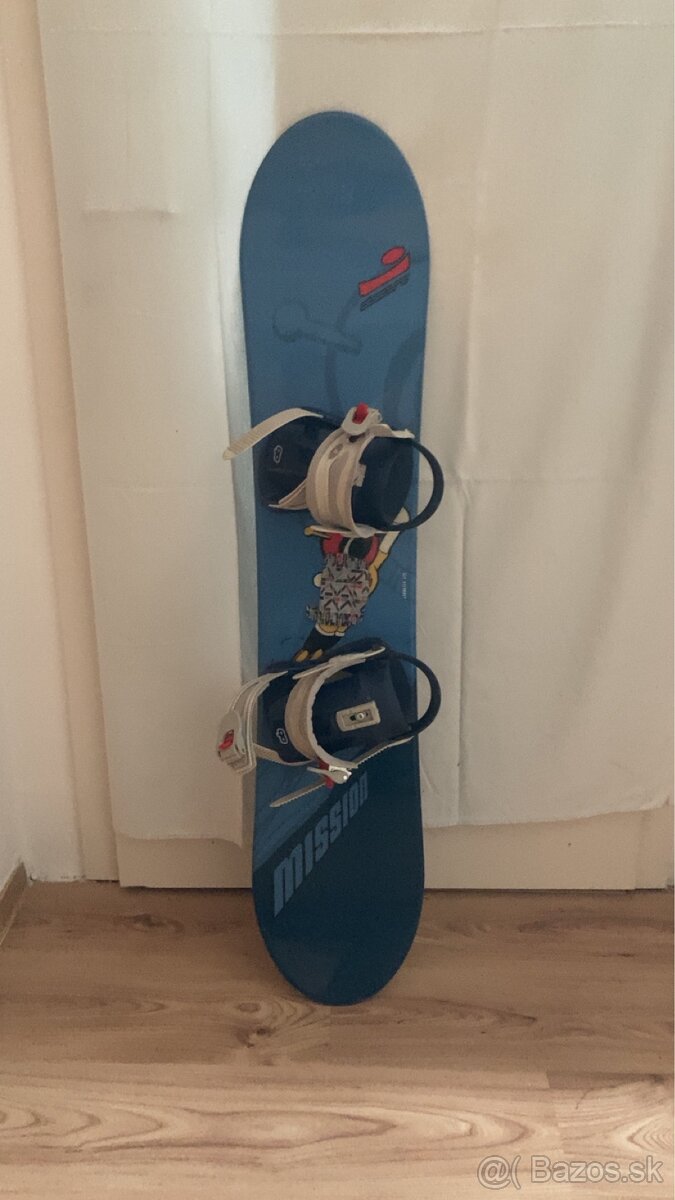 Detsky snowboard