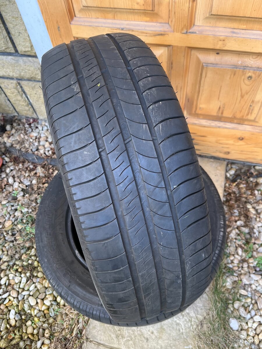 215/60 r16 Michelin