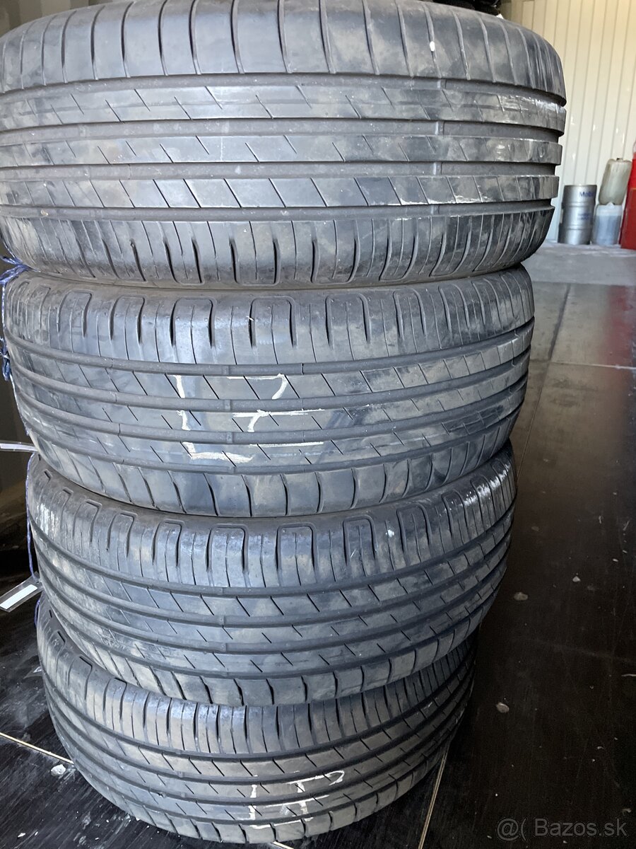 215/55 R17 94 W good year 162