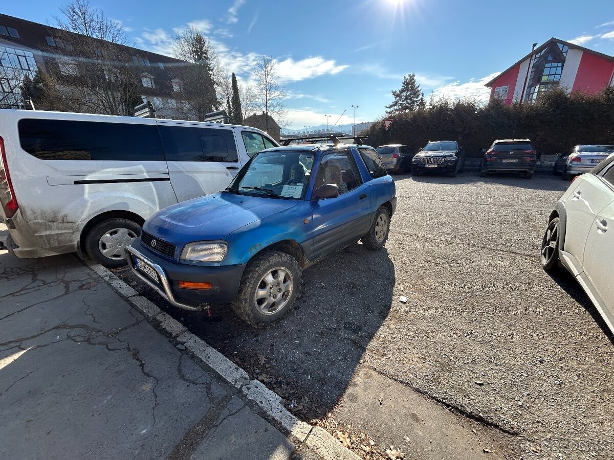 TOYOTA RAV 4 2.0i 4WD