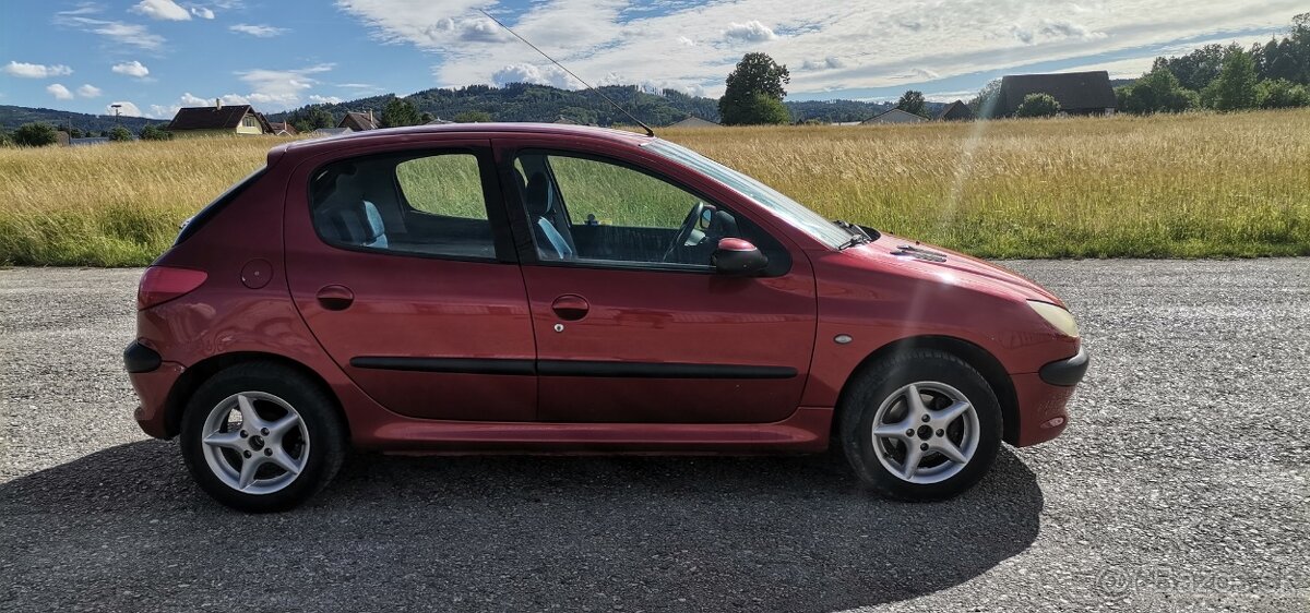 Peugeot 206 1.1-benzín