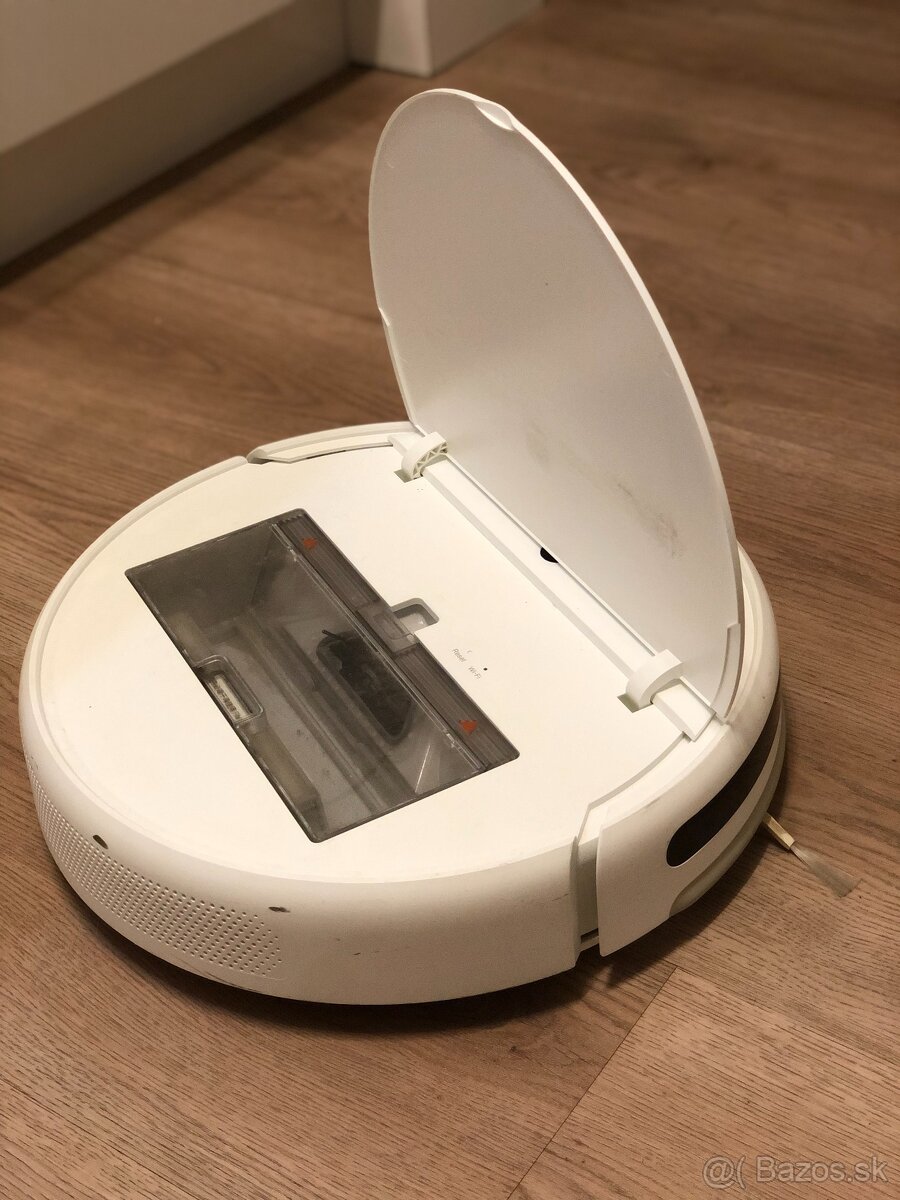 XIAOMI MI ROBOT VACUUM