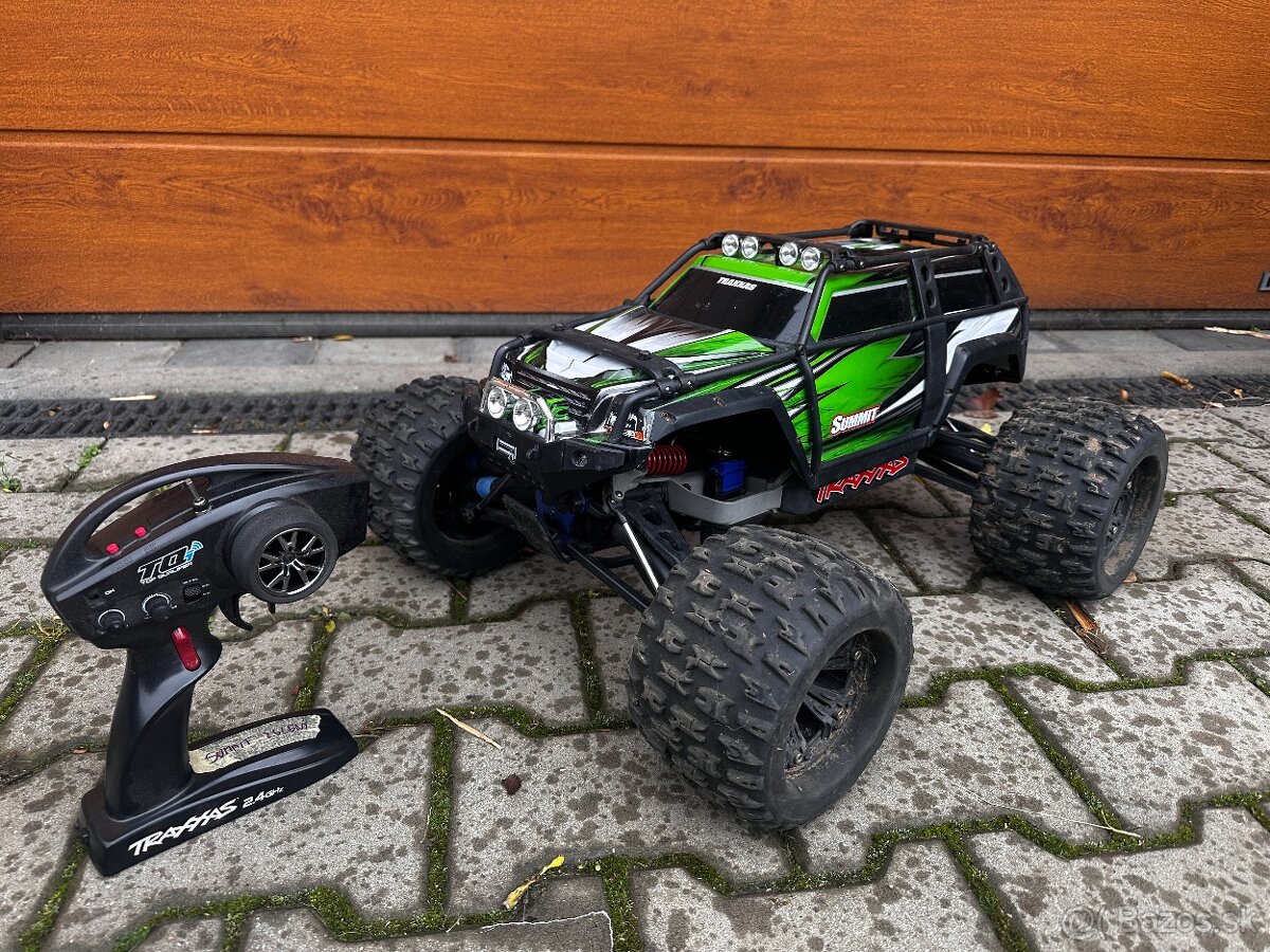 TRAXXAS SUMMIT 1/8 (1:10)