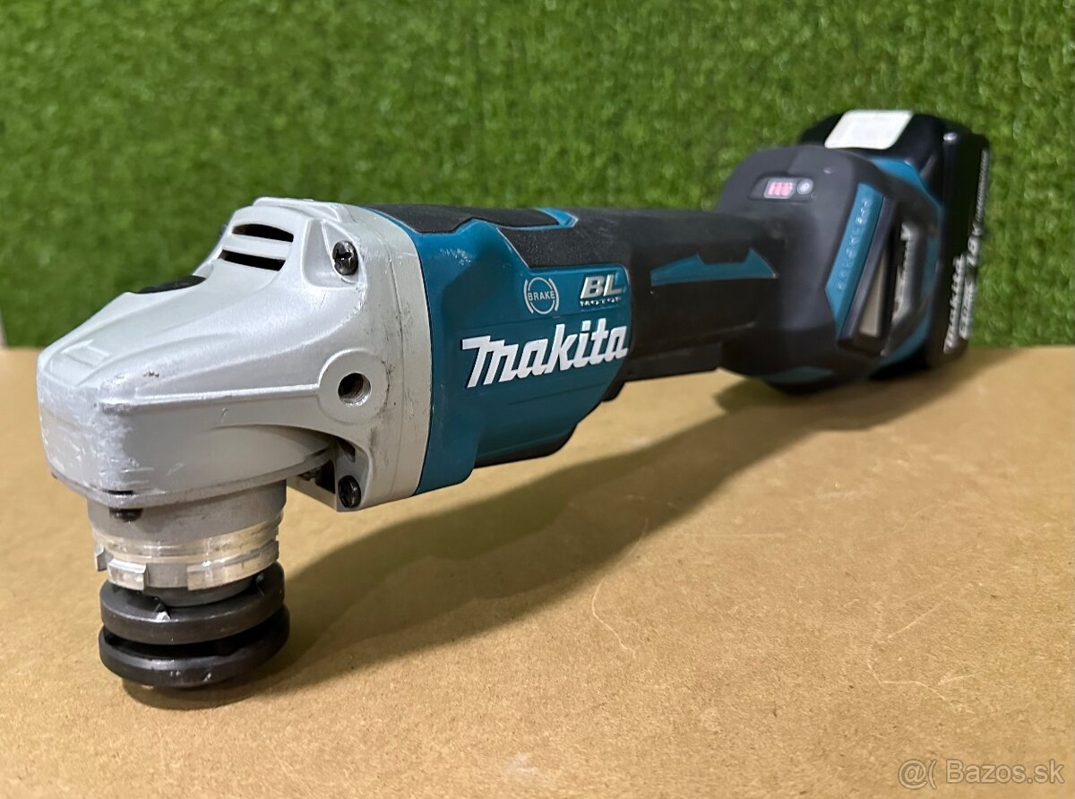 Makita DGA517Z Aku uhlová brúska 125mm, Li-ion 18V