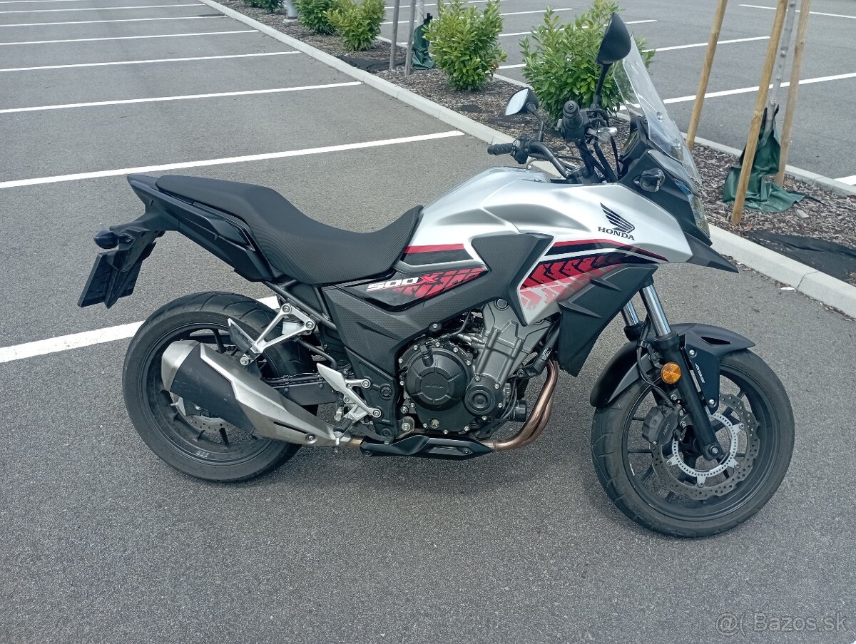 Predaj - Honda CB500X strieborná 1.majiteľ -  2018