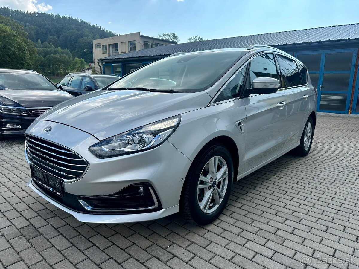 Ford S-MAX TITANIUM LED NAVI KAMERA 7 MÍST 2021