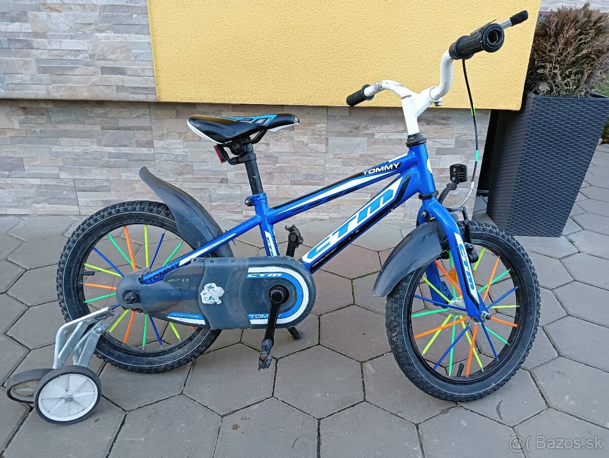 Predám detský bicykel + pomocné kolieska