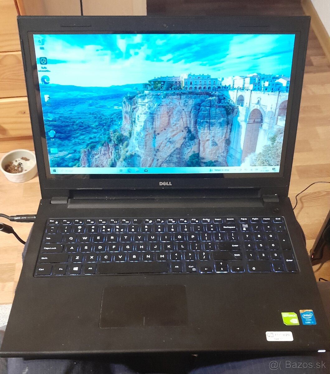 Dell - i5 4200u, 4GB RAM, 750GB HDD, NVIDIA 2GB