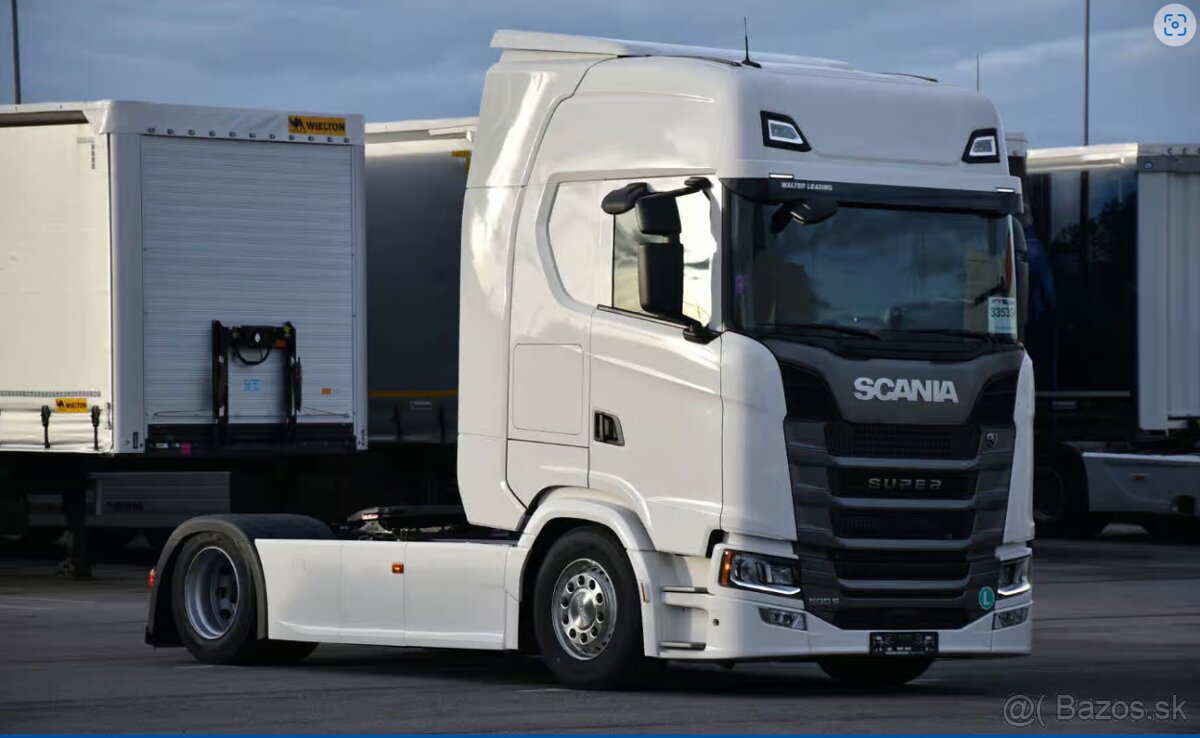 Scania Ťahač na mega náves 500 S A4x2EB