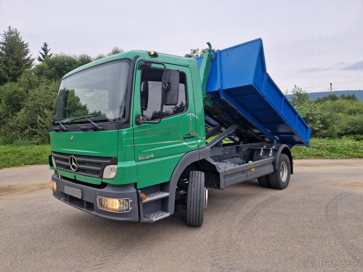 Mercedes Atego 1224 Hákový nosič kontajnerov