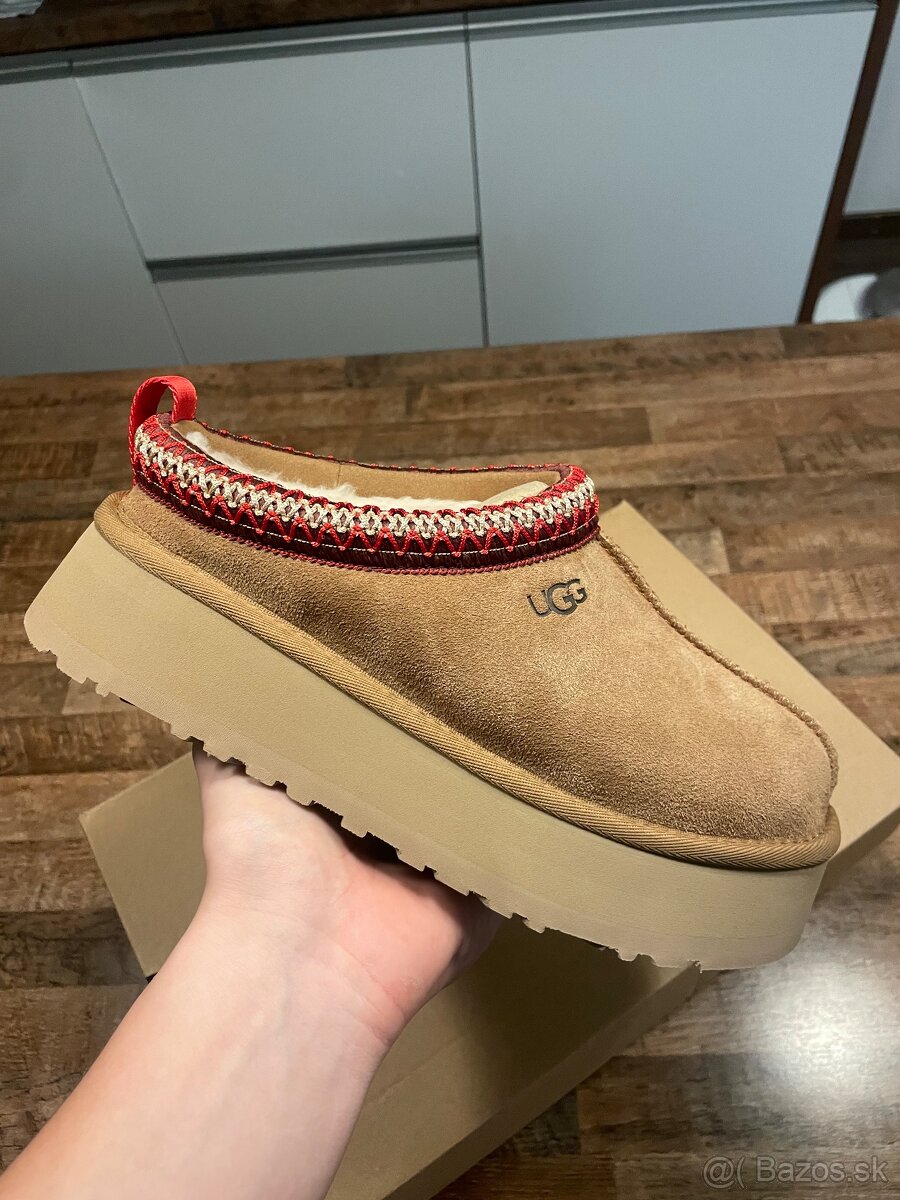 Ugg tazz chestnut 38