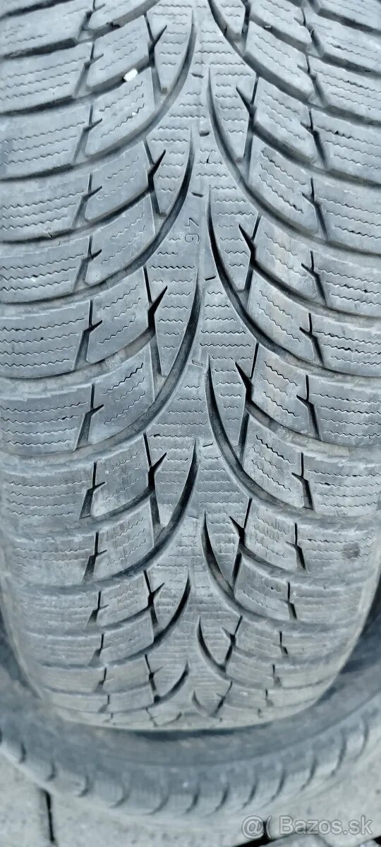 Predám 2 zimné pneumatiky 185/55 R15 86H Nokian