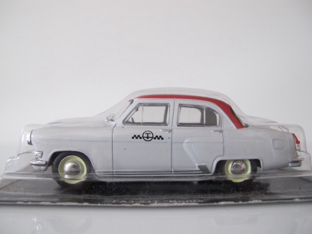 Gaz 21 T  Volga 1:43