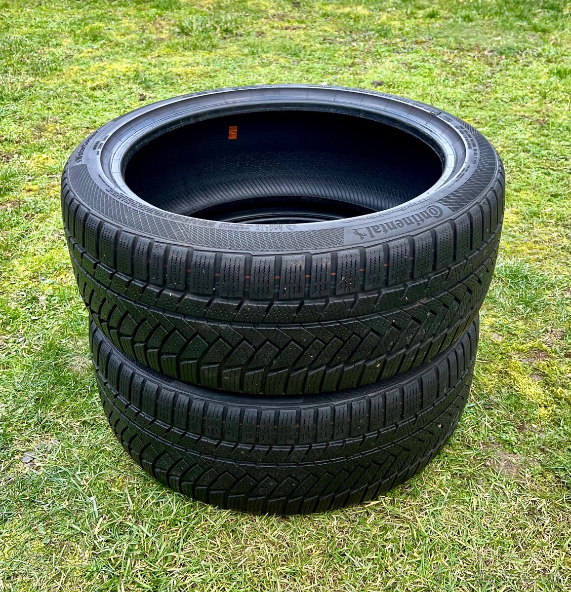 225/40 r18 zimné CONTINENTAL 92V XL