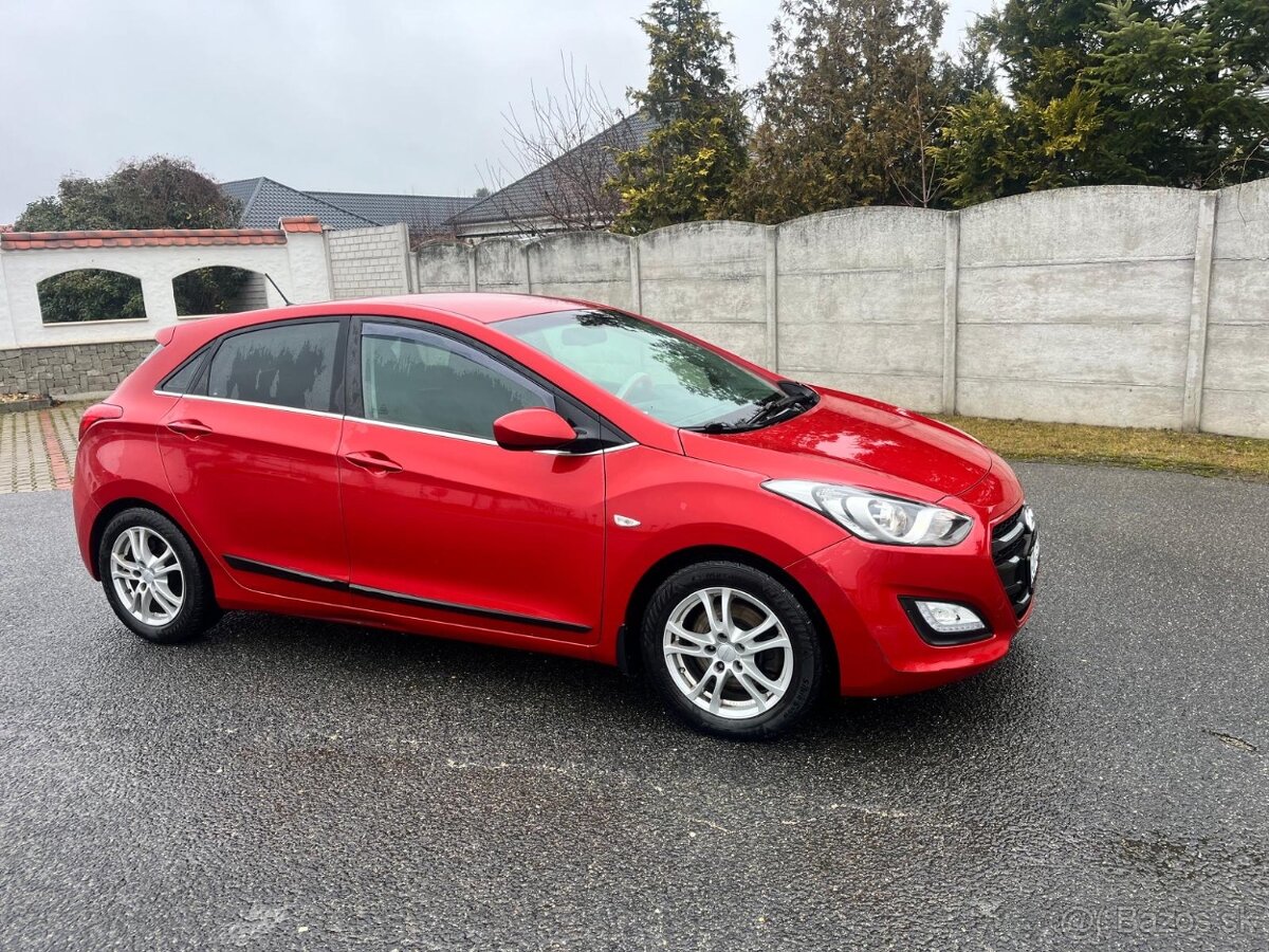 Hyundai i30 1.6 ,88kw