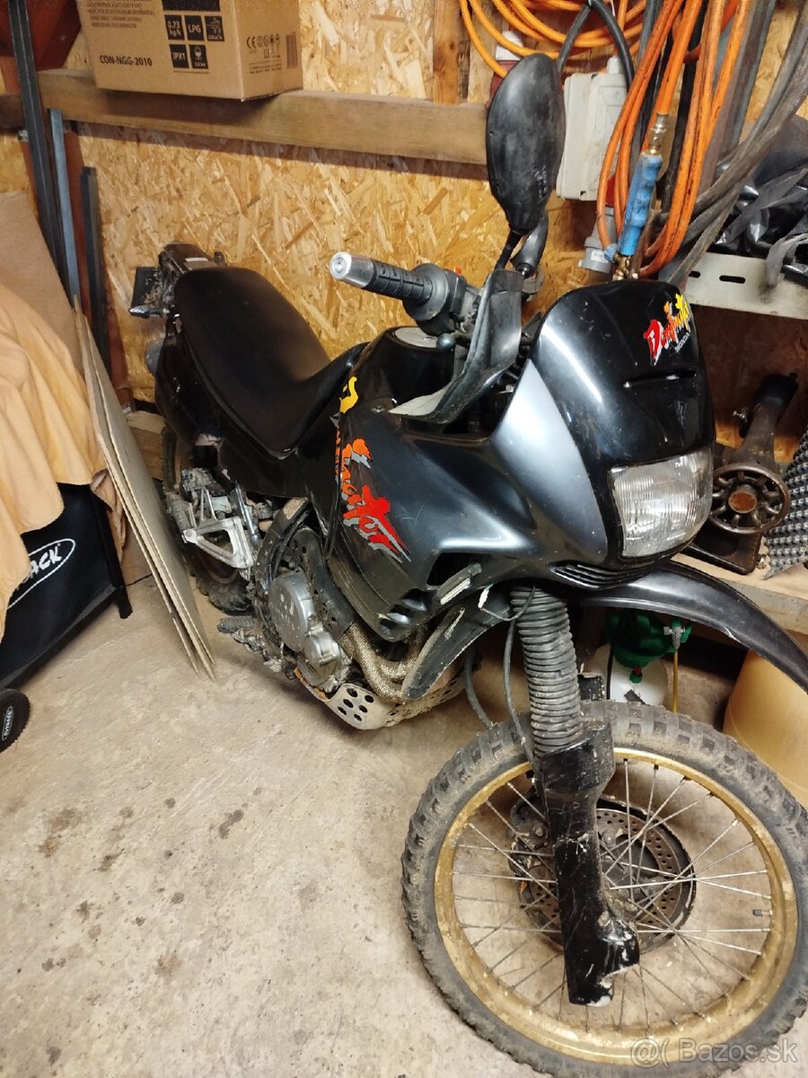 Honda Dominator NX650