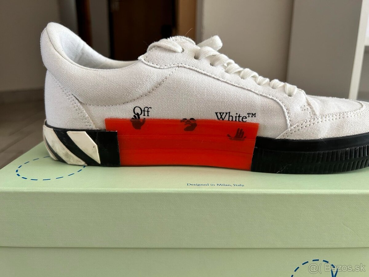 OFF WHITE VULCANIZED LOW SNEAKERS