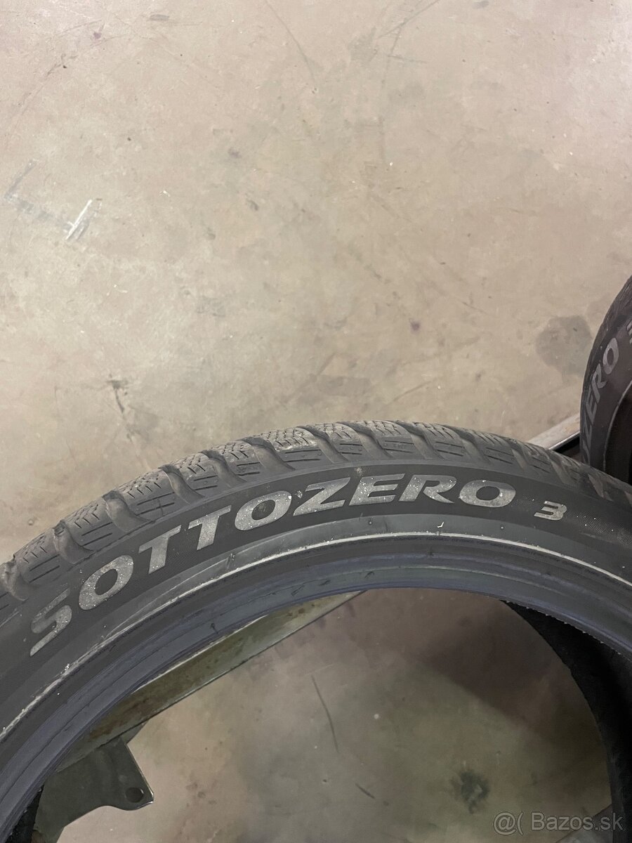 Predám Pirelli sottozero 3 225/45R19 zimné