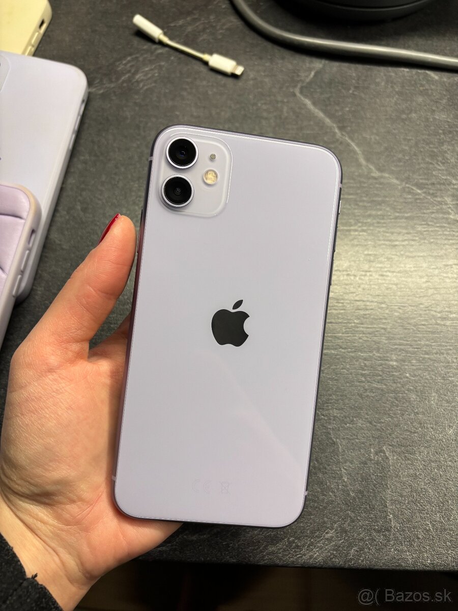 iPhone 11 64gb fialový