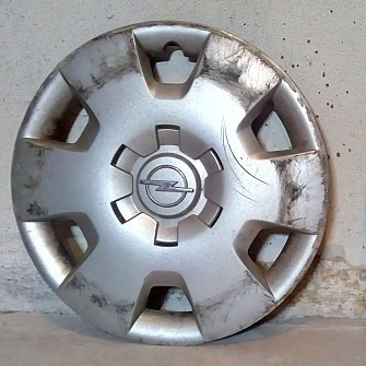 15" puklica Opel