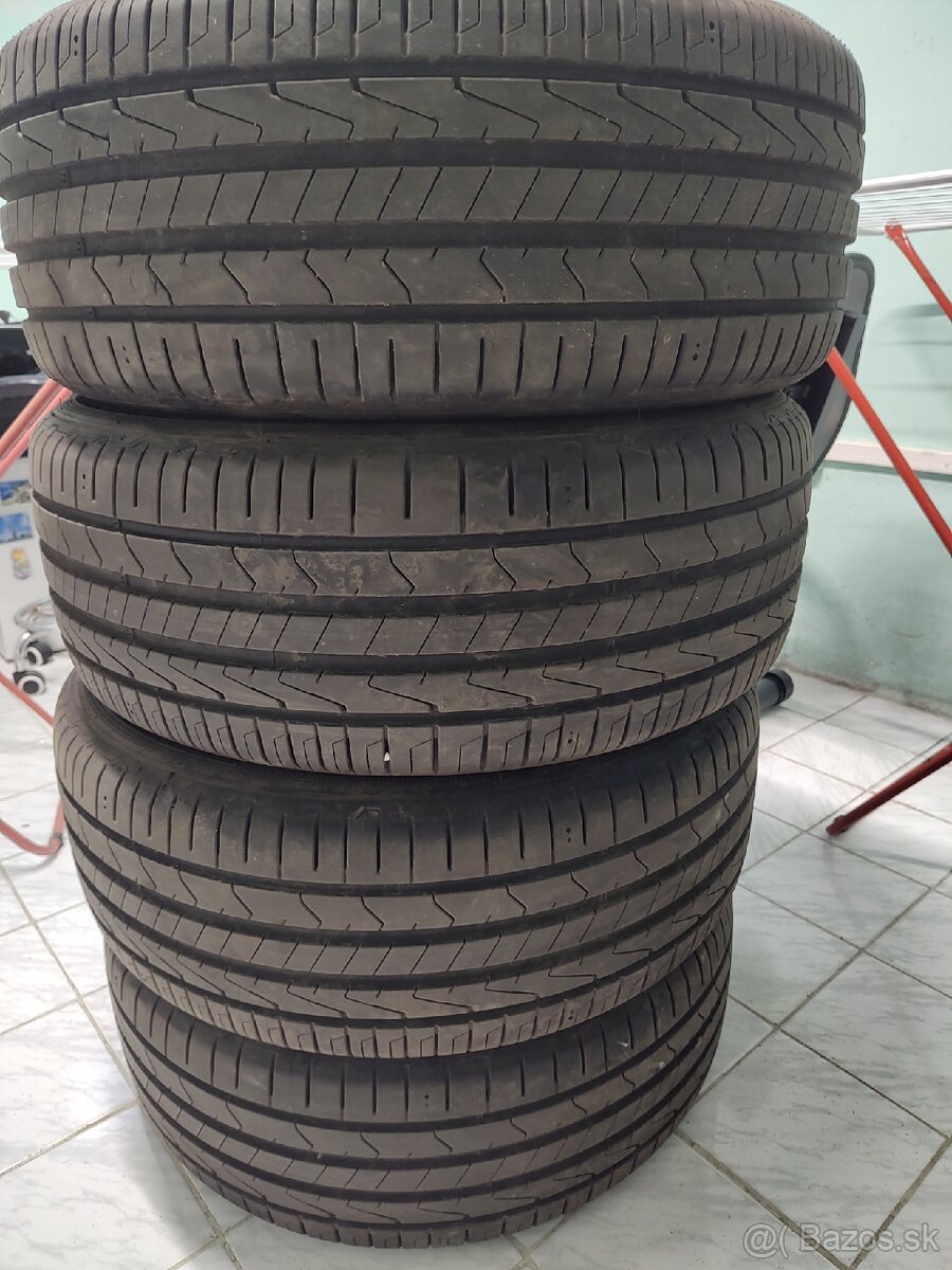 235/55 R18