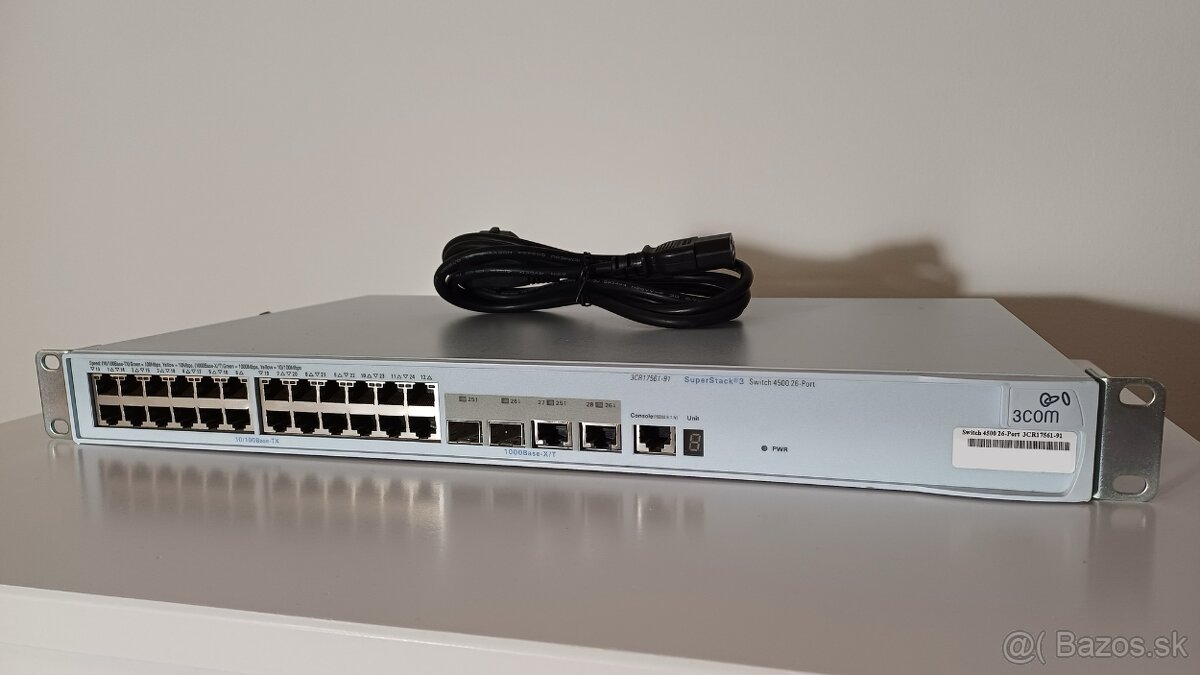 Ethernetový switch, 26 portov, 2x 1Gigabit port