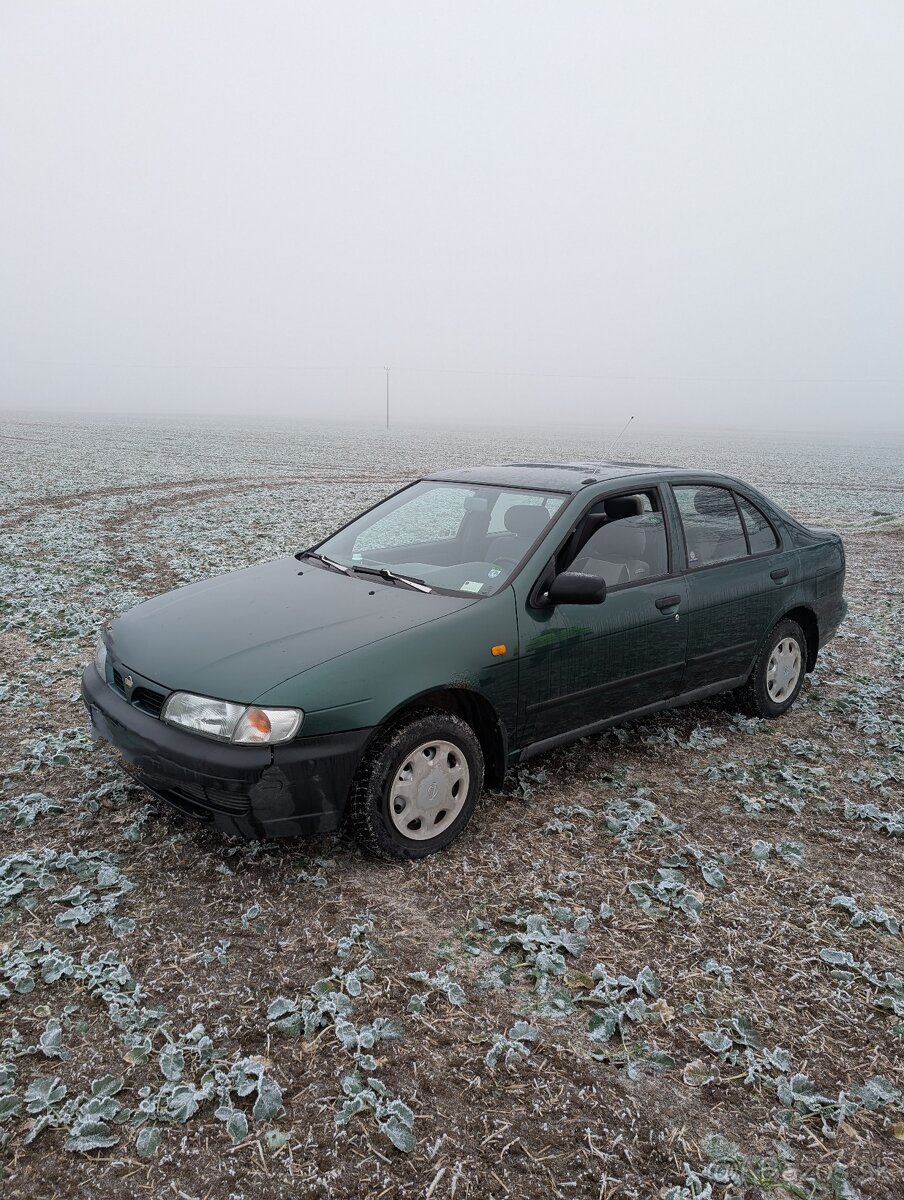 Nissan Almera 1.4 benzín