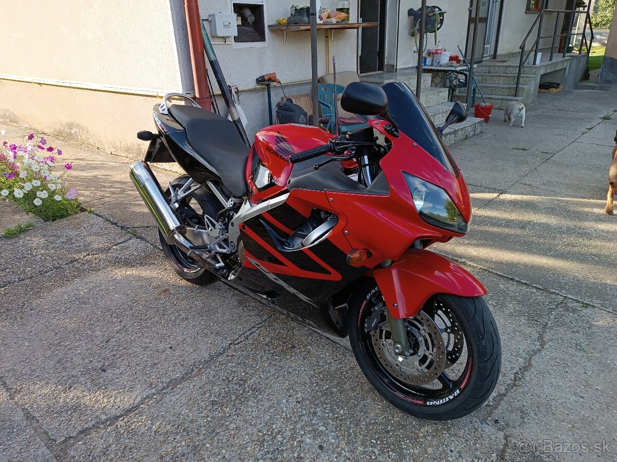 Honda CBR 600 f4i