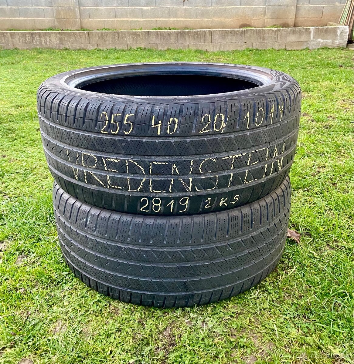 255/40 r20 celoročné VREDESTEIN 101Y