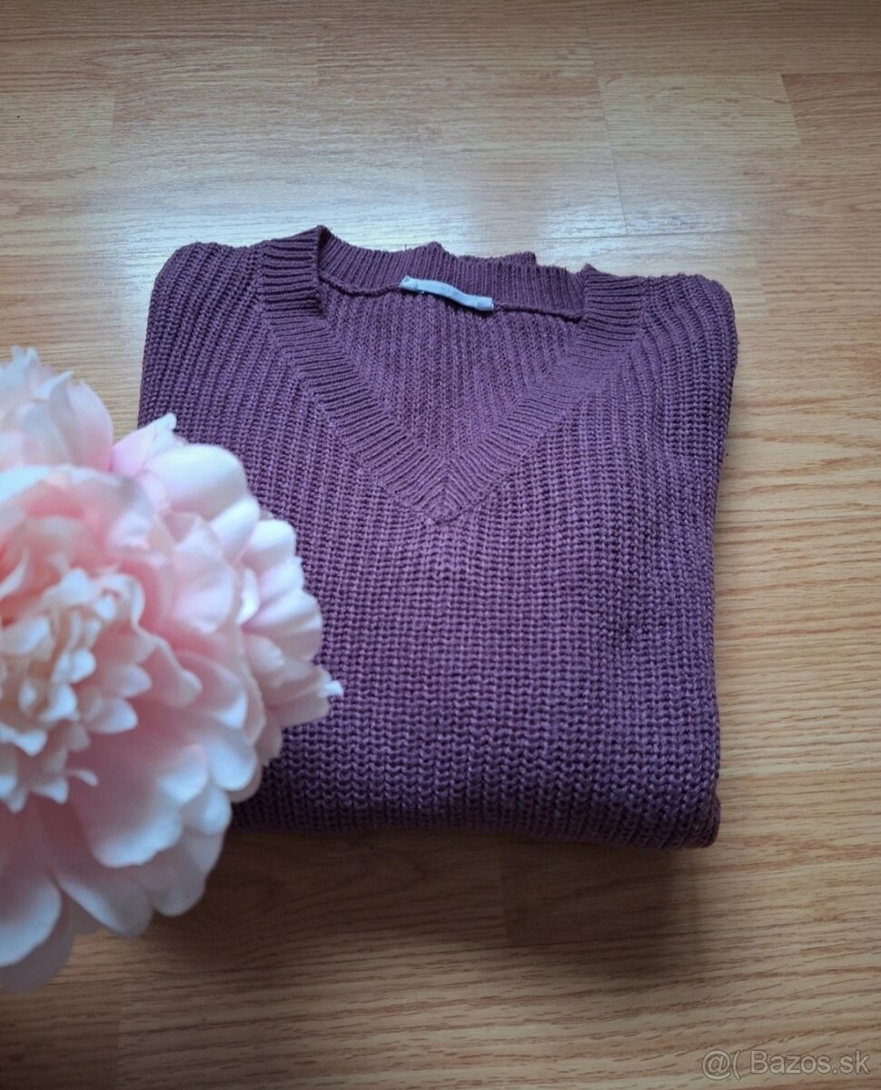 Pletený svetrík - fialový