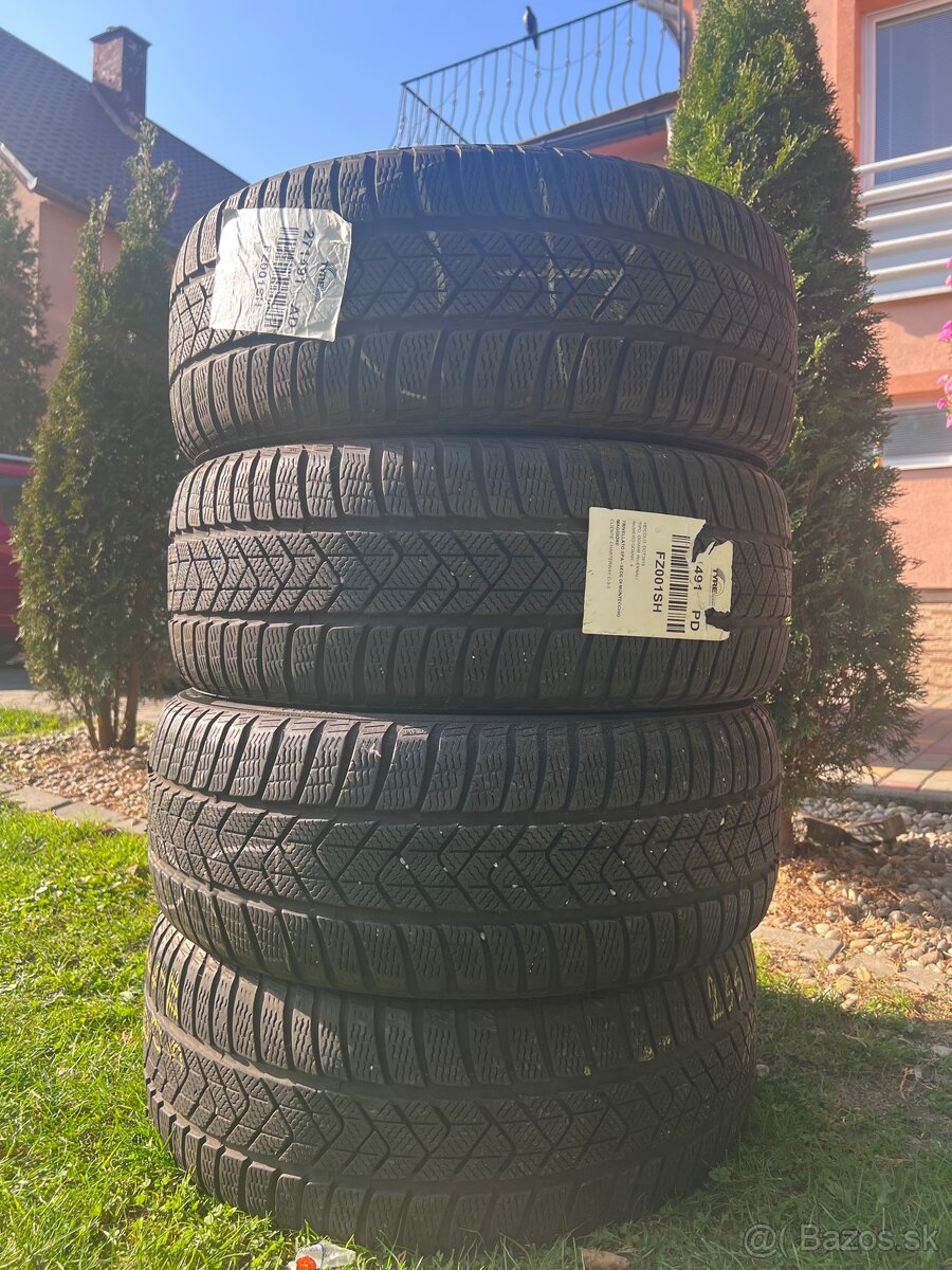 Zimne pneu 225/40 R19 Pirelli sottozero 3