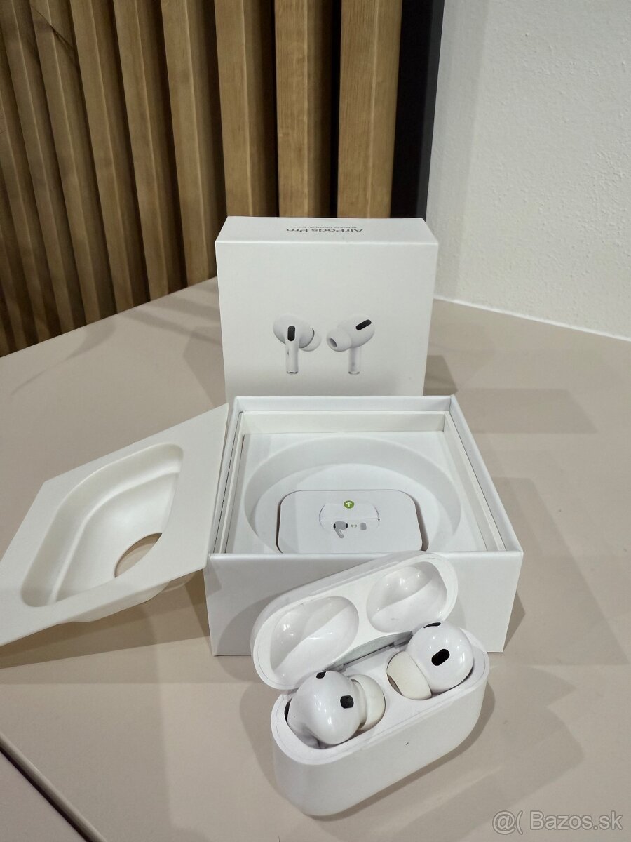 Apple AirPods pro 1 gen